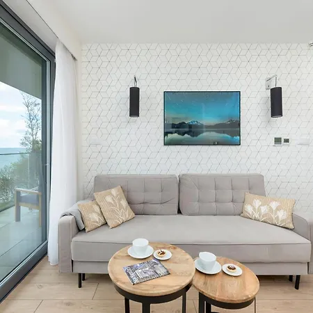 Апартаменты Hs Hevenia Heaven Widok Na Morze Klifowa Реваль